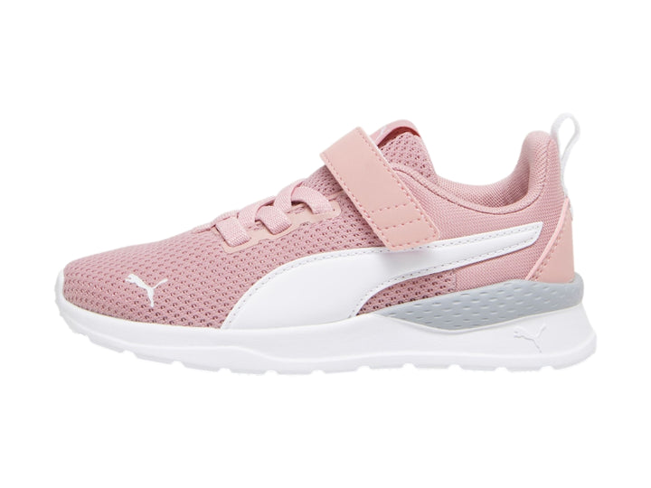 Tenis PUMA Anzarun Lite AC+ PS color rosa con suela blanca y correa de velcro.