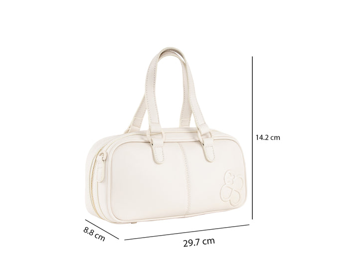 Bolsa de mano color beige con asas y detalle en relieve frontal.
