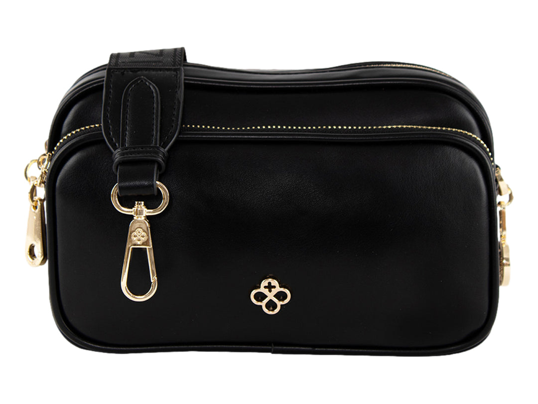 Bolsa negra de Jaime Ibiza con detalles y cierres en color dorado y correa ajustable.