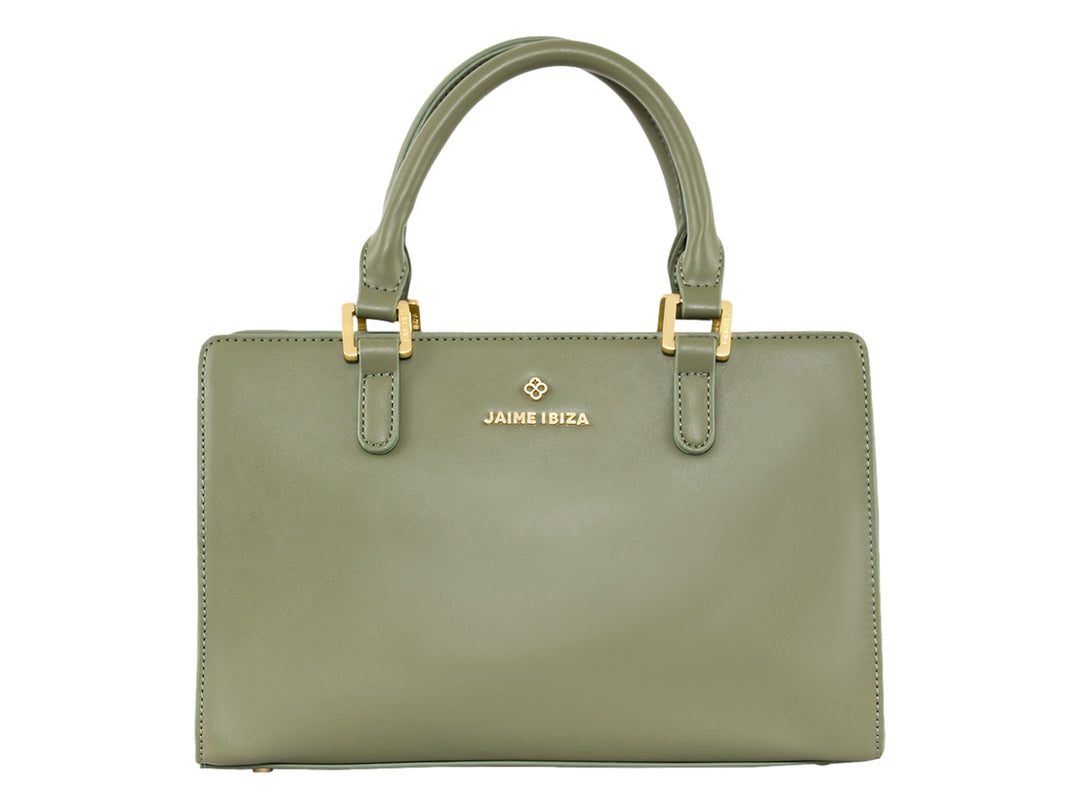 Bolsa de mano color verde con detalles dorados y asa superior de la marca Jaime Ibiza.