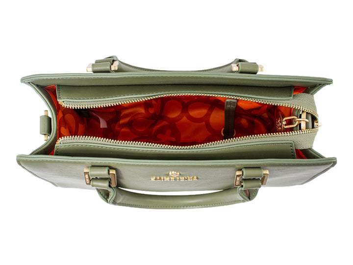Bolsa de mano color verde con detalles dorados y asa superior de la marca Jaime Ibiza.