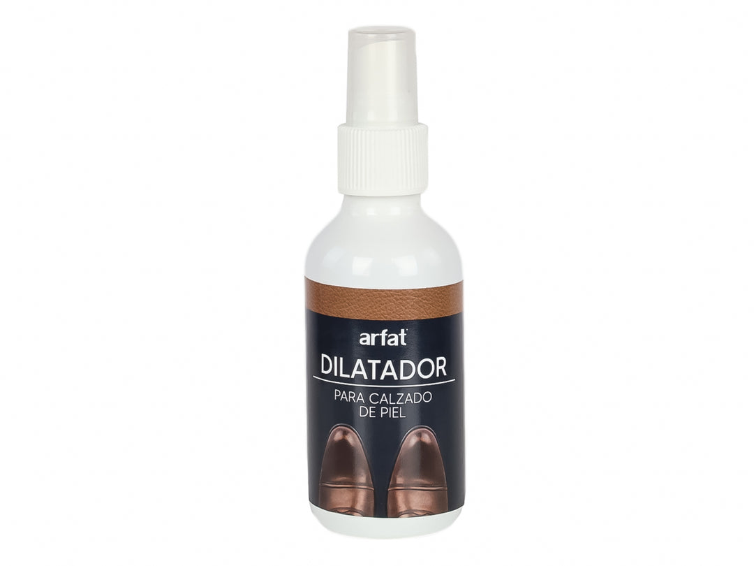 Botella blanca de spray dilatador para calzado de piel marca Arfat con etiqueta negra y marrón.