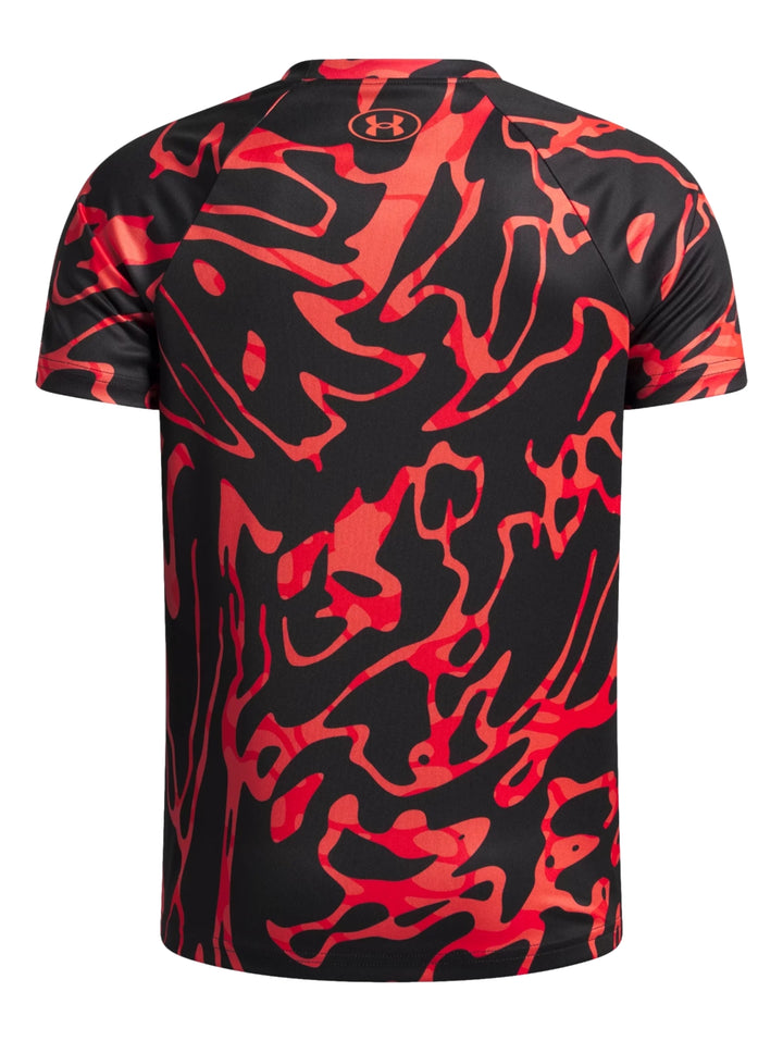 Camiseta deportiva Under Armour de manga corta con estampado abstracto en colores negro y rojo.