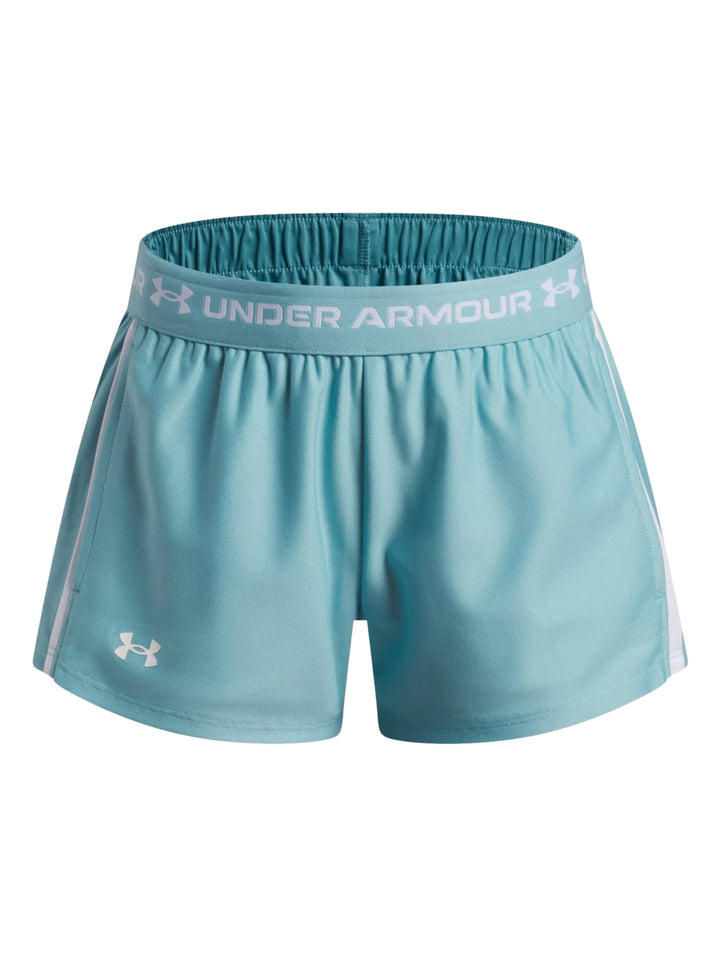 Shorts deportivos Under Armour color azul claro con detalles en blanco y cintura elástica.