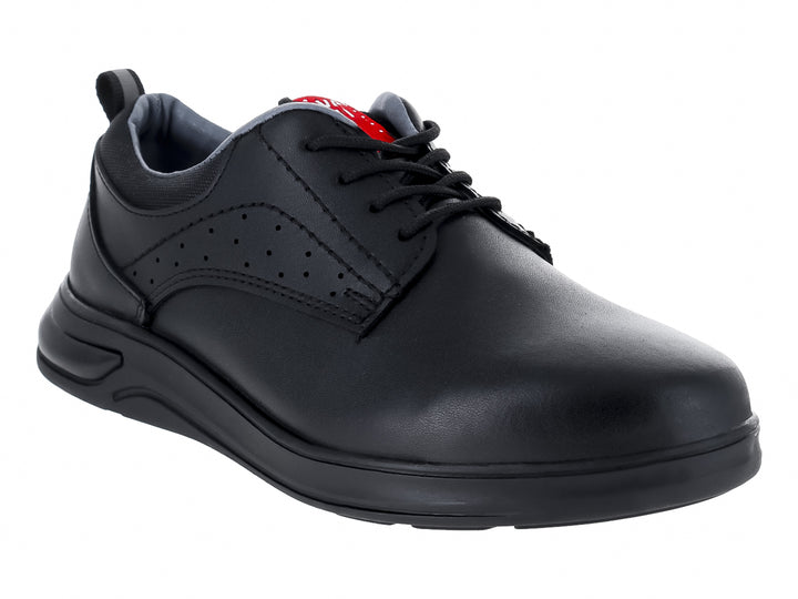 Zapato escolar negro VAVITO con cordones y suela negra sobre fondo blanco.