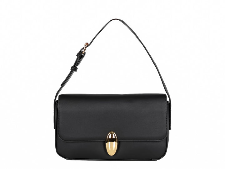 Bolso negro rectangular con cierre ovalado dorado y correa delgada.