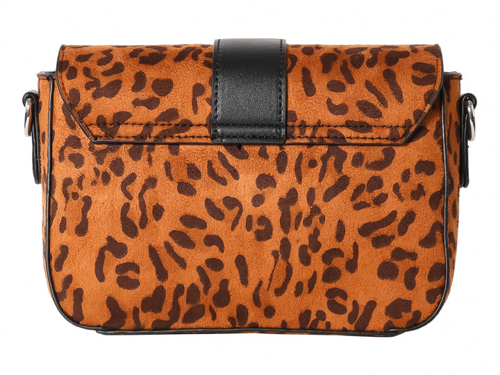 Bolso rectangular con estampado de leopardo en tonos marrón y negro, con correa y hebilla metálica.