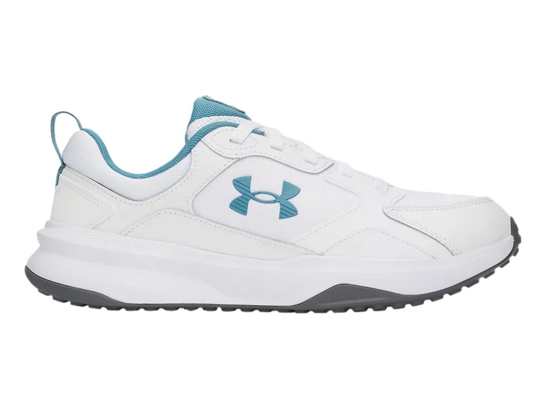 Tenis deportivos Under Armour Charged Edge blancos con detalles azul claro y suela gris para hombre.