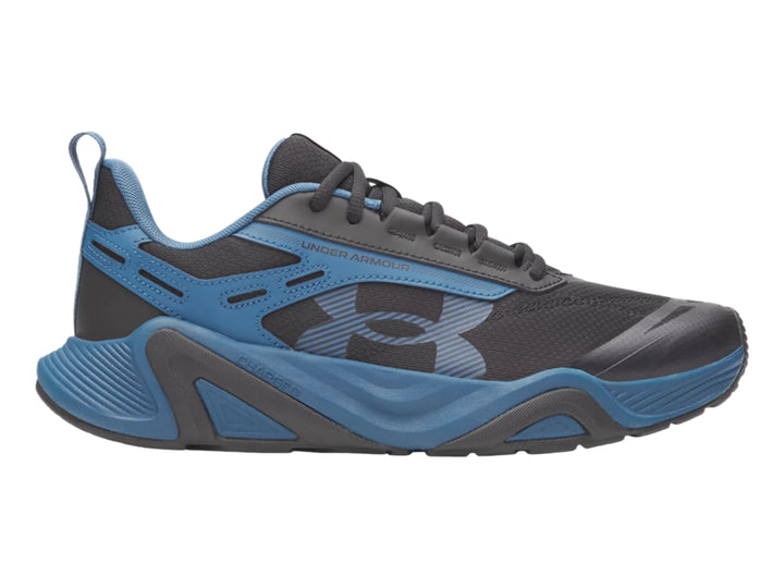 Tenis deportivos Under Armour Charged Commit TR 5 en colores azul y negro con suela robusta.