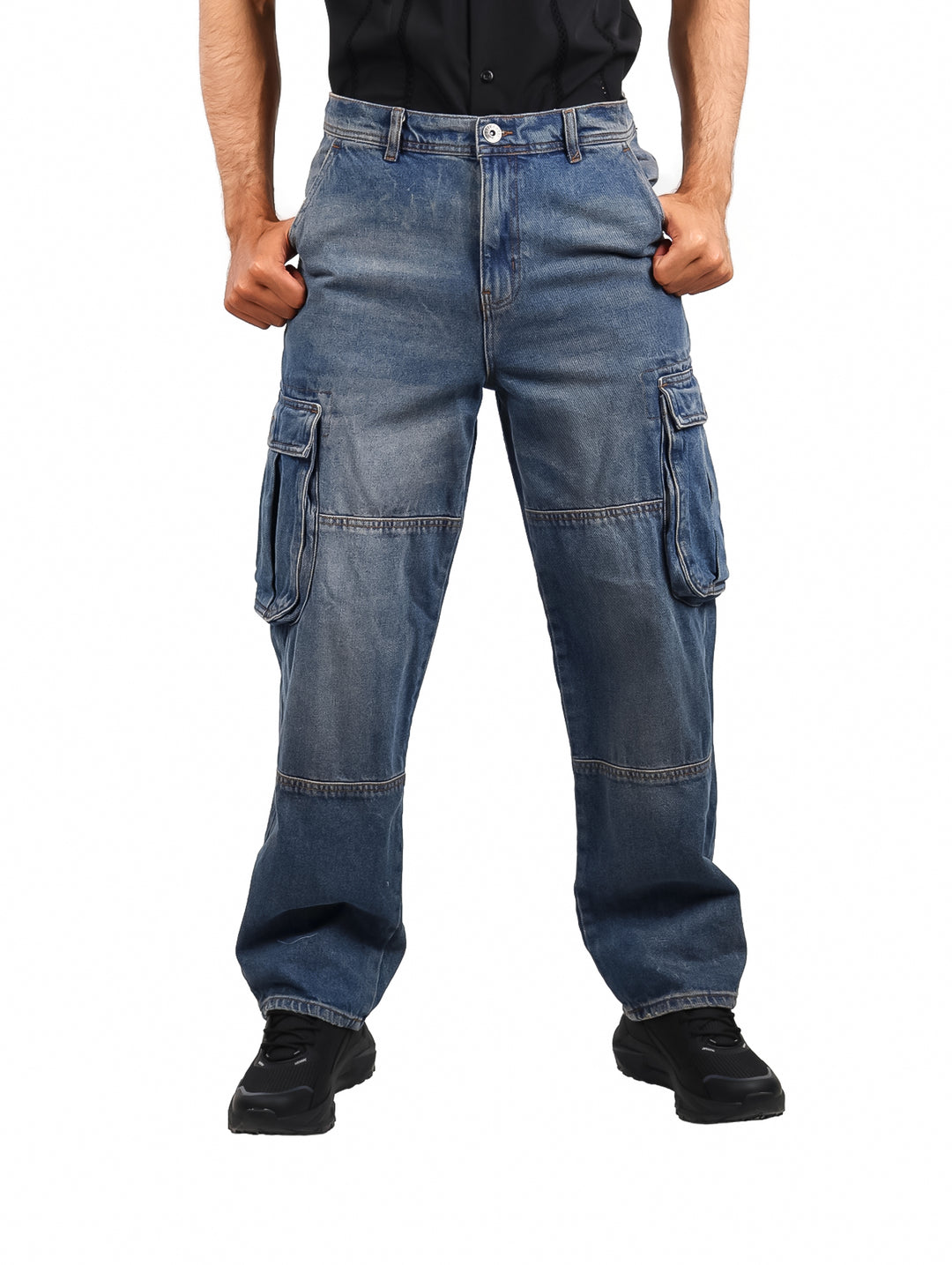 Pantalones jeans estilo cargo color stone para Hombre con bolsillos laterales.