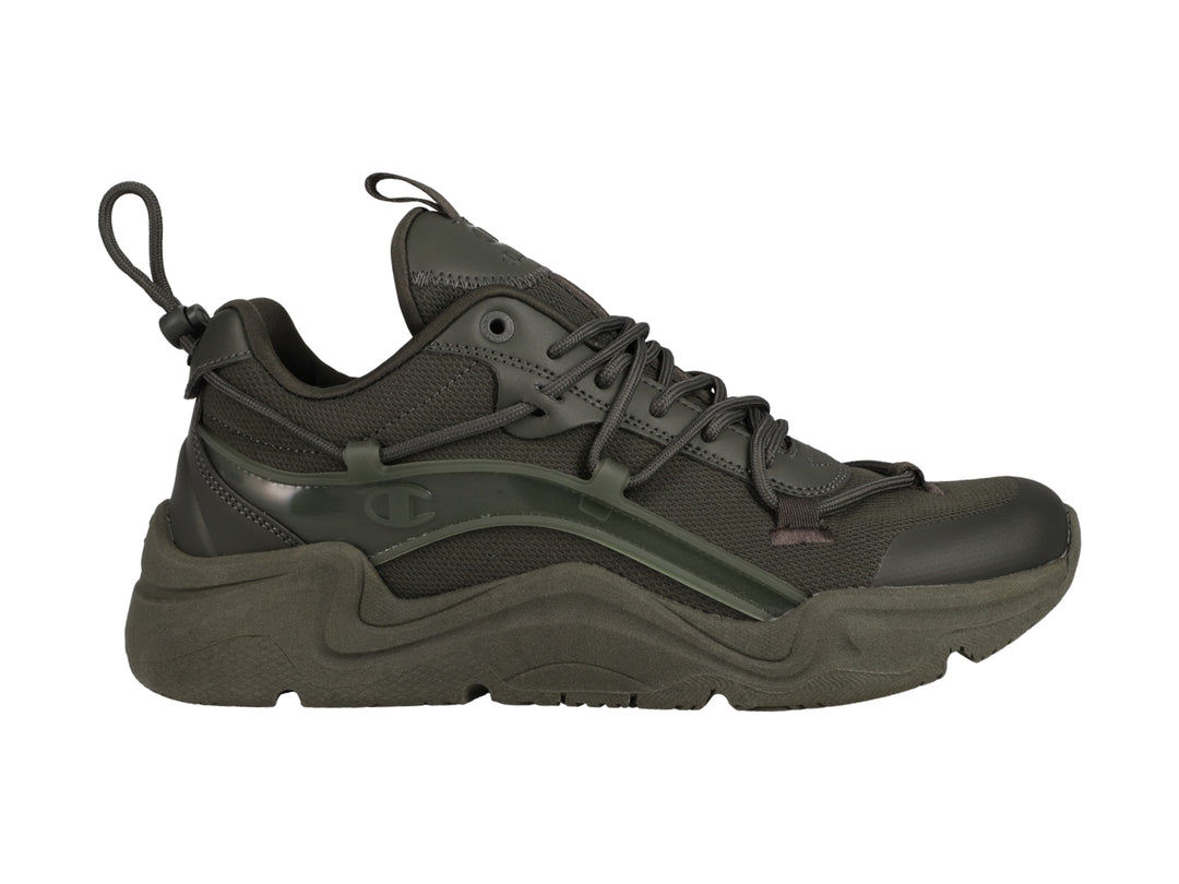 Tenis deportivos Champion color verde olivo con suela gruesa y diseño moderno.