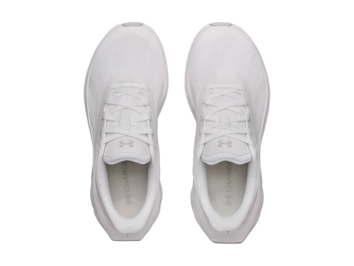 Tenis deportivos Under Armour color blanco con suela blanca y tejido transpirable.
