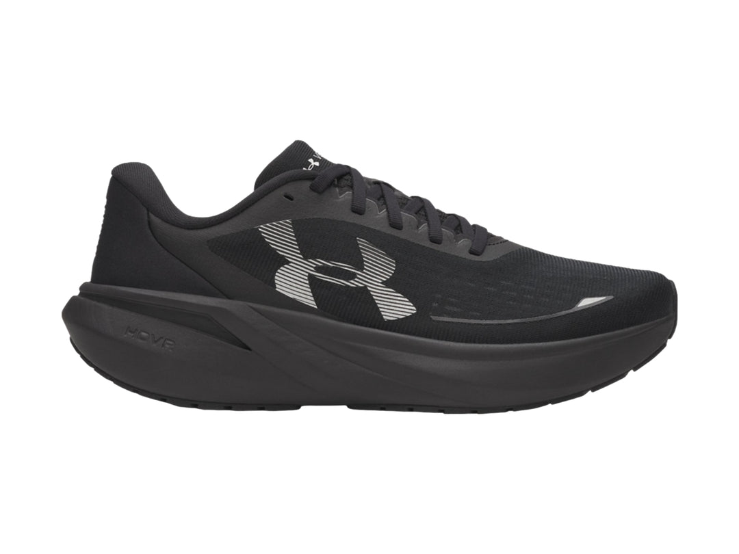 Tenis deportivos Under Armour UA Velociti Pace en color negro con suela gruesa y logotipo lateral.