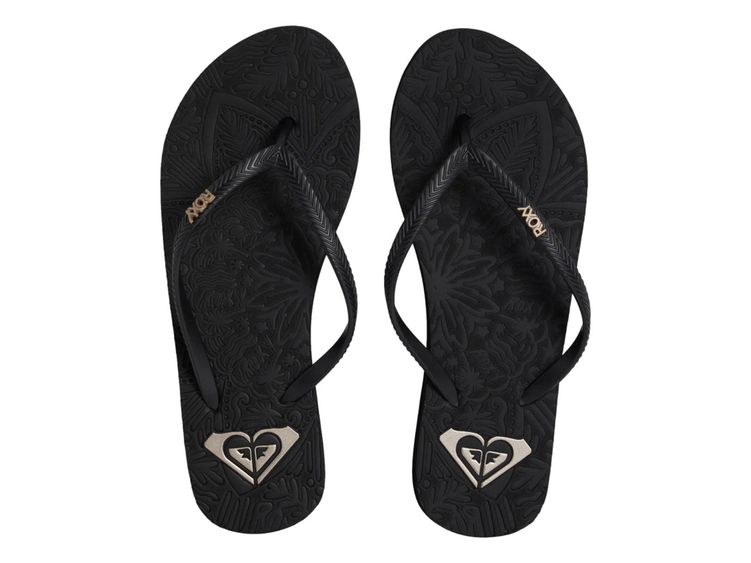 Sandalia Roxy Antilles II color negro para mujer con suela texturizada y diseño de dedo.