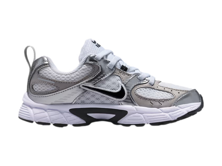 Tenis Nike V5 RNR Blanco y Gris para Niño