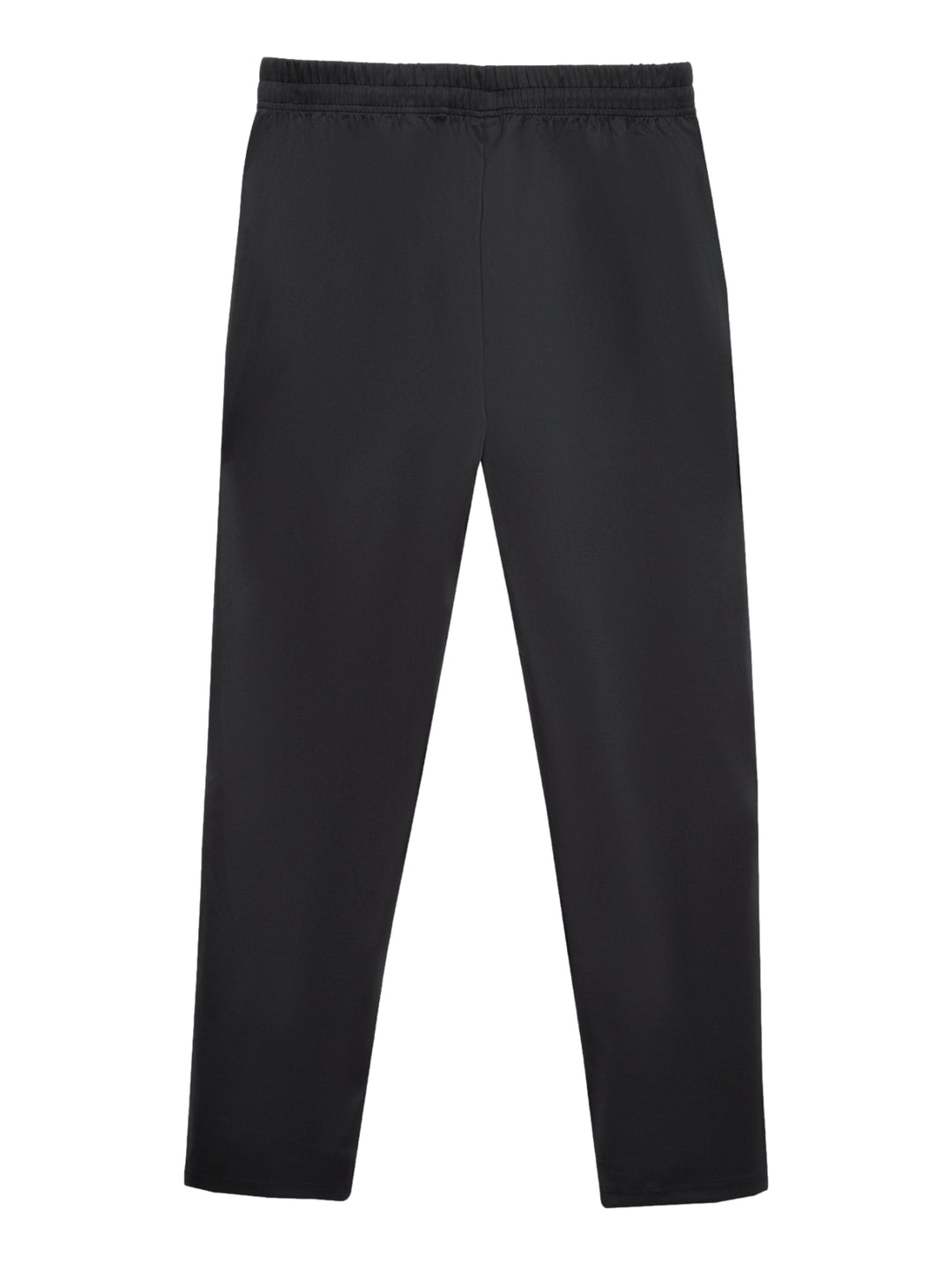 Hombre vistiendo pantalones deportivos negros de la marca Voit.