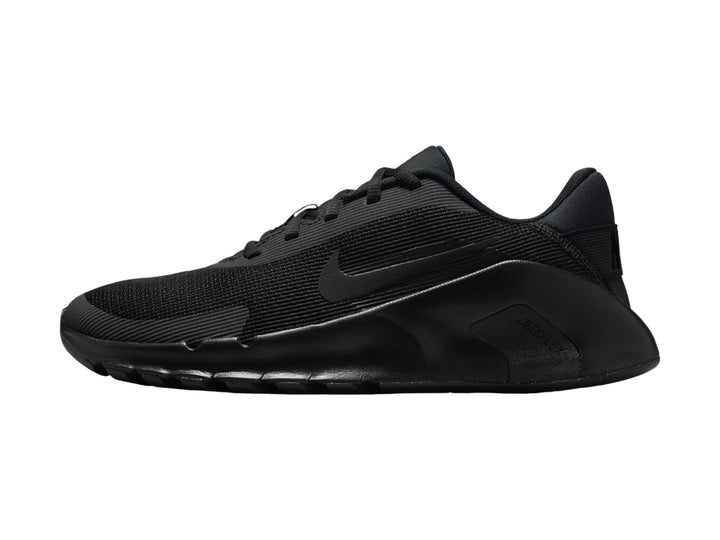 Tenis deportivos Nike Flex Train color negro con malla transpirable y suela gruesa.