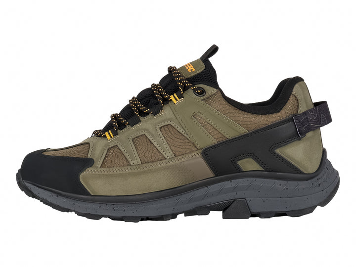 Zapato deportivo HI-TEC Ronan Low WP en color oliva con detalles en negro y suela todoterreno.