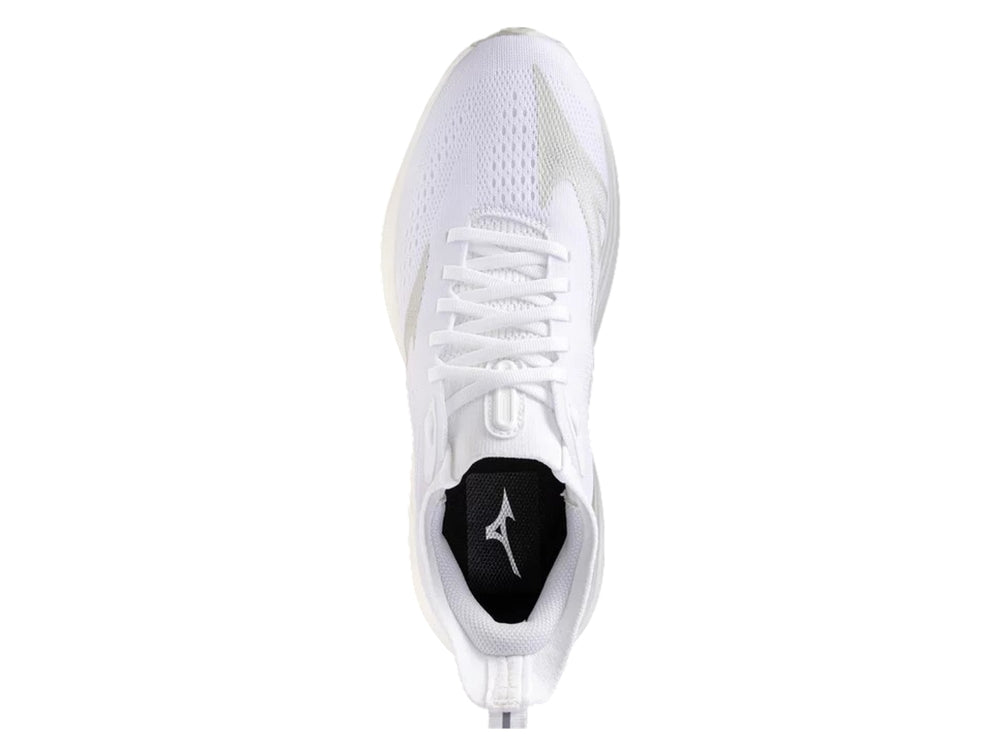 Tenis deportivos Mizuno Neo Zen 2 en color blanco con detalles en azul claro y suela blanca robusta.