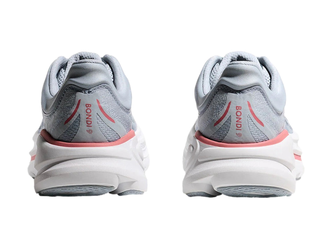 Tenis deportivos HOKA Bondi 9 color azul mineral con suela blanca y detalles en coral.