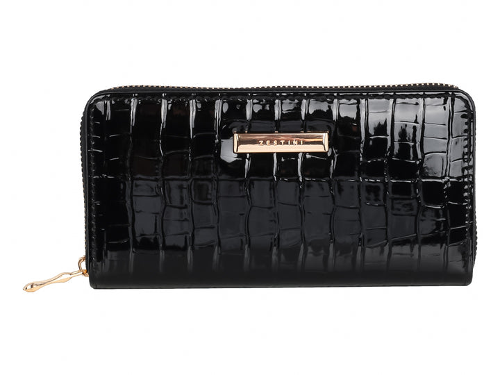 Cartera negra brillante con textura de cocodrilo y detalles metálicos dorados.