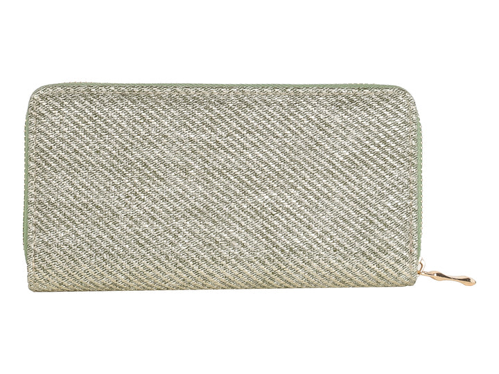 Monedero rectangular color verde brillante con cierre y detalle metálico dorado.