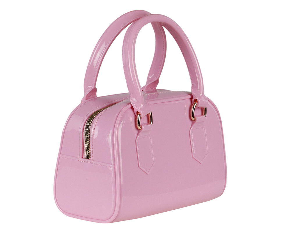 Bolsa de plástico color rosa brillante con asa superior y detalles metálicos dorados.