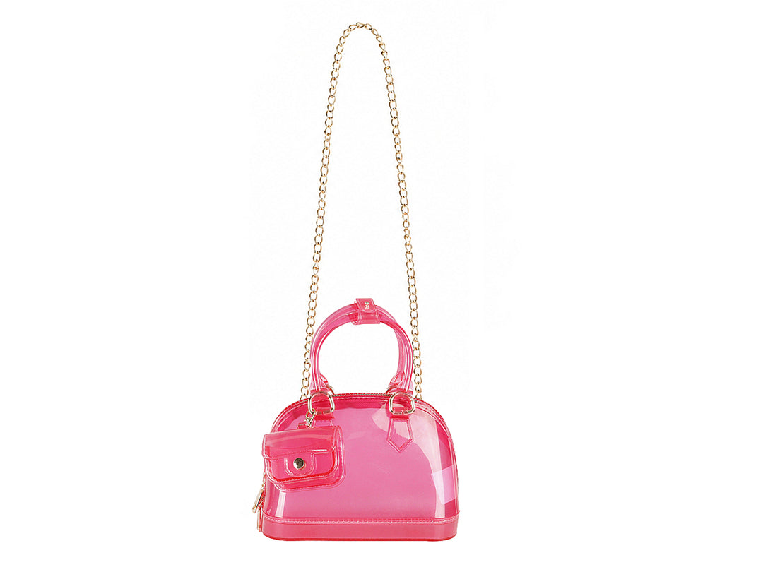 Bolsa de mano color fucsia brillante con asa superior y un pequeño bolsillo frontal con botón plateado.