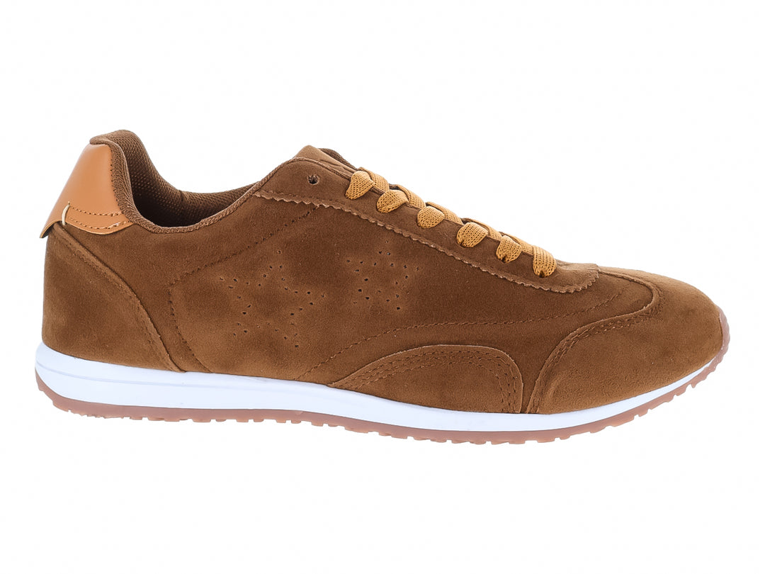 Tenis ATOK color camel con suela blanca y cordones a juego.