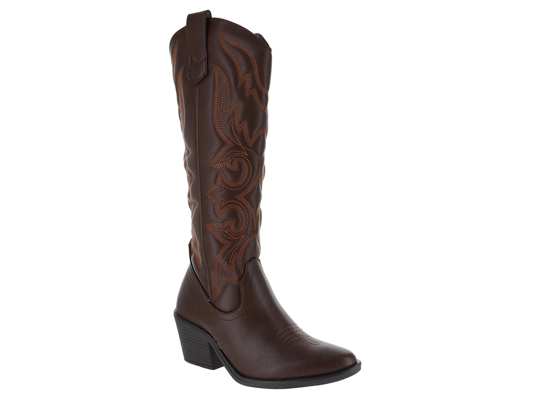 Botas vaqueras color moka con detalles bordados en bronce y tacón cuadrado.