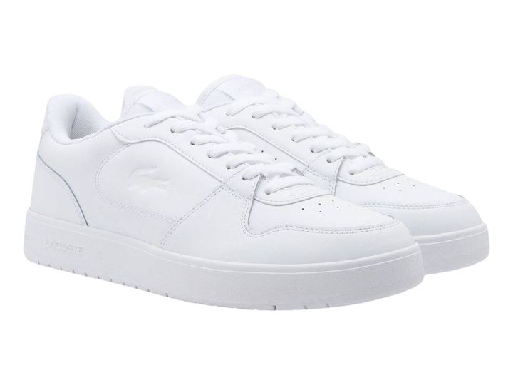 Tenis Lacoste Court Ace en color blanco total con suela plana y diseño minimalista.