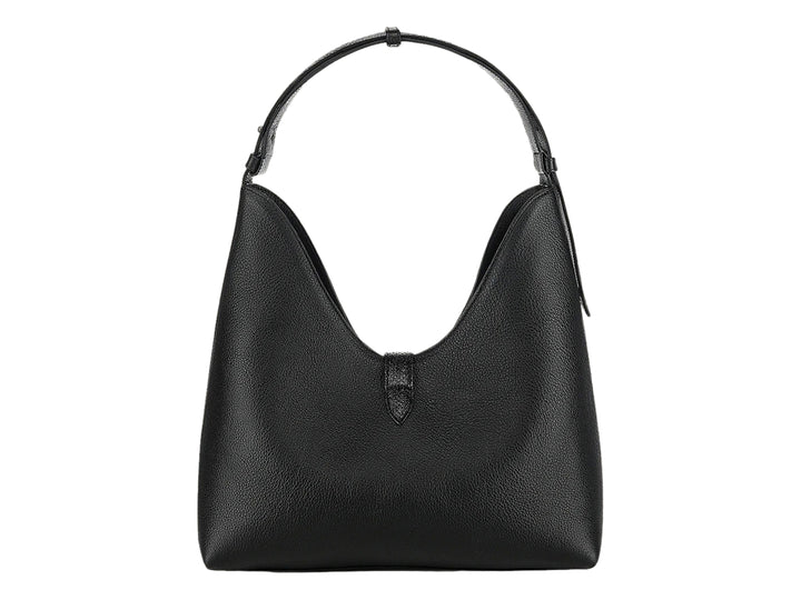 Bolso hobo de cuero negro con textura rugosa y detalle metálico plateado en el centro, marca Cuadra.