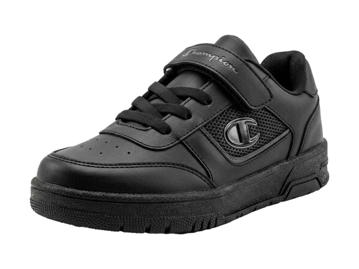 Tenis deportivos Champion color negro con cierre de velcro y agujetas.