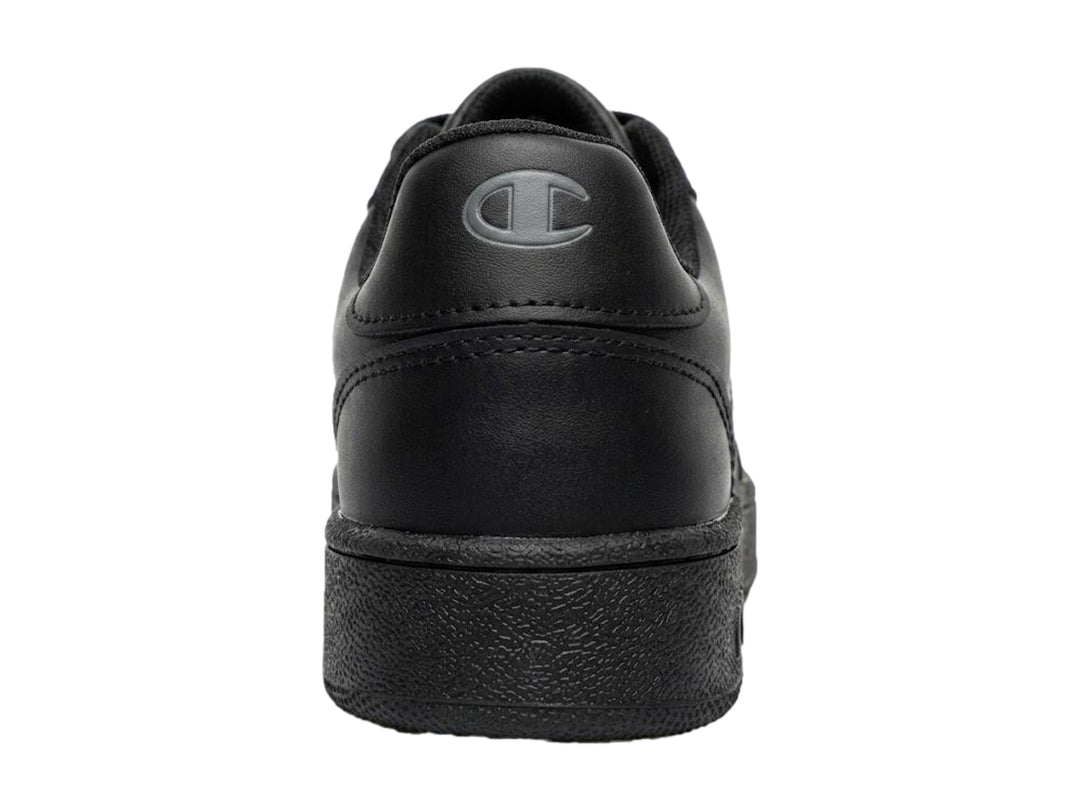 Tenis deportivos Champion color negro con cierre de velcro y agujetas.