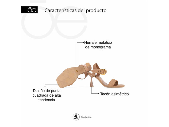 Sandalia color camel con tacón medio y hebilla dorada en la correa.
