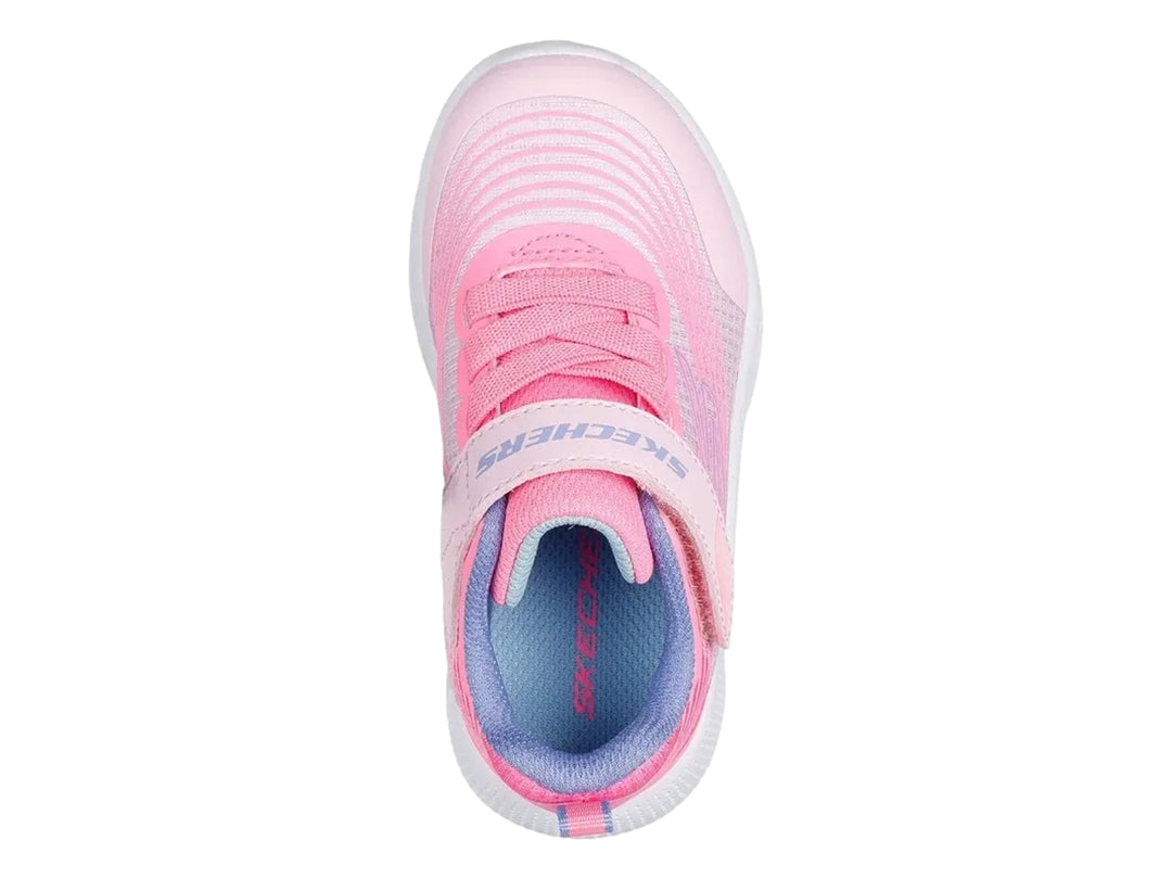 Tenis deportivos para niña de color rosa y blanco con cierre de velcro y suela blanca.