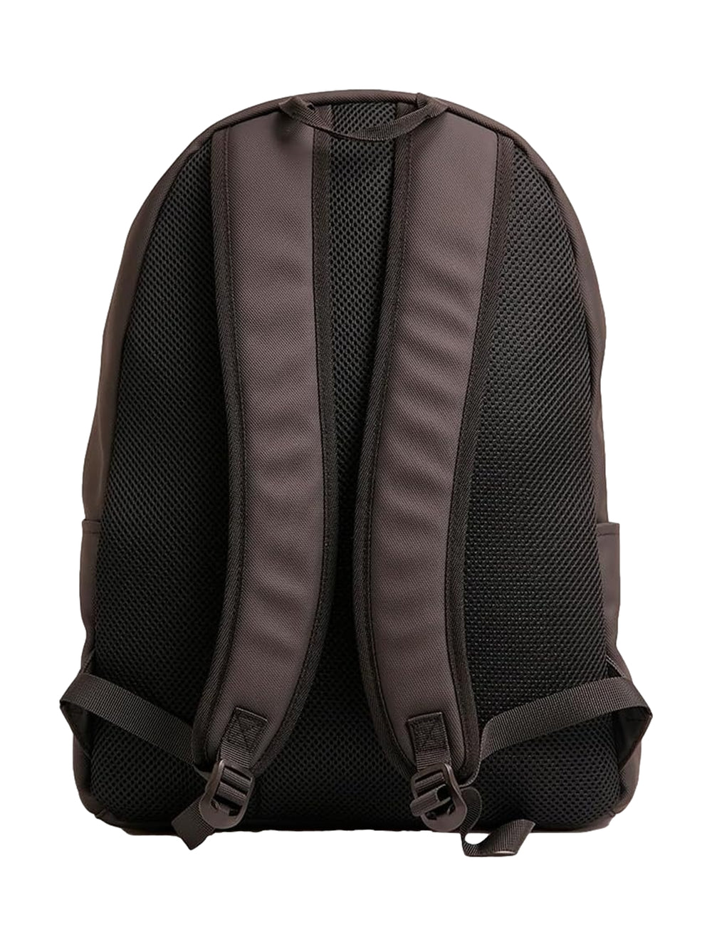 Mochila deportiva Everlast de color negro con logotipo rojo en el bolsillo frontal.