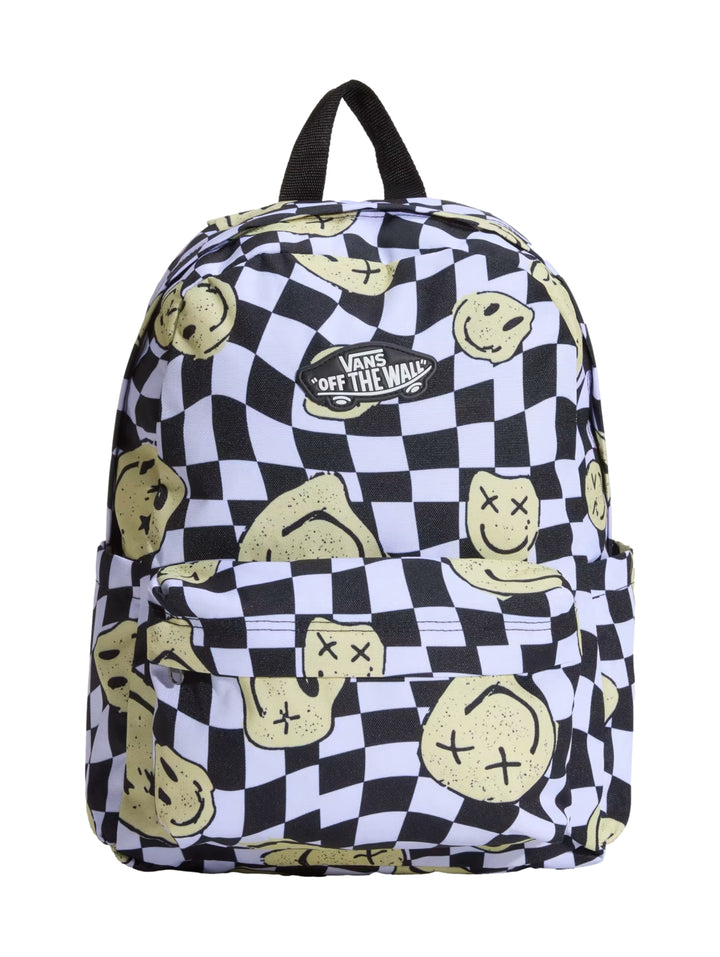 Mochila Vans con diseño de cuadros blancos y negros y caras amarillas.
