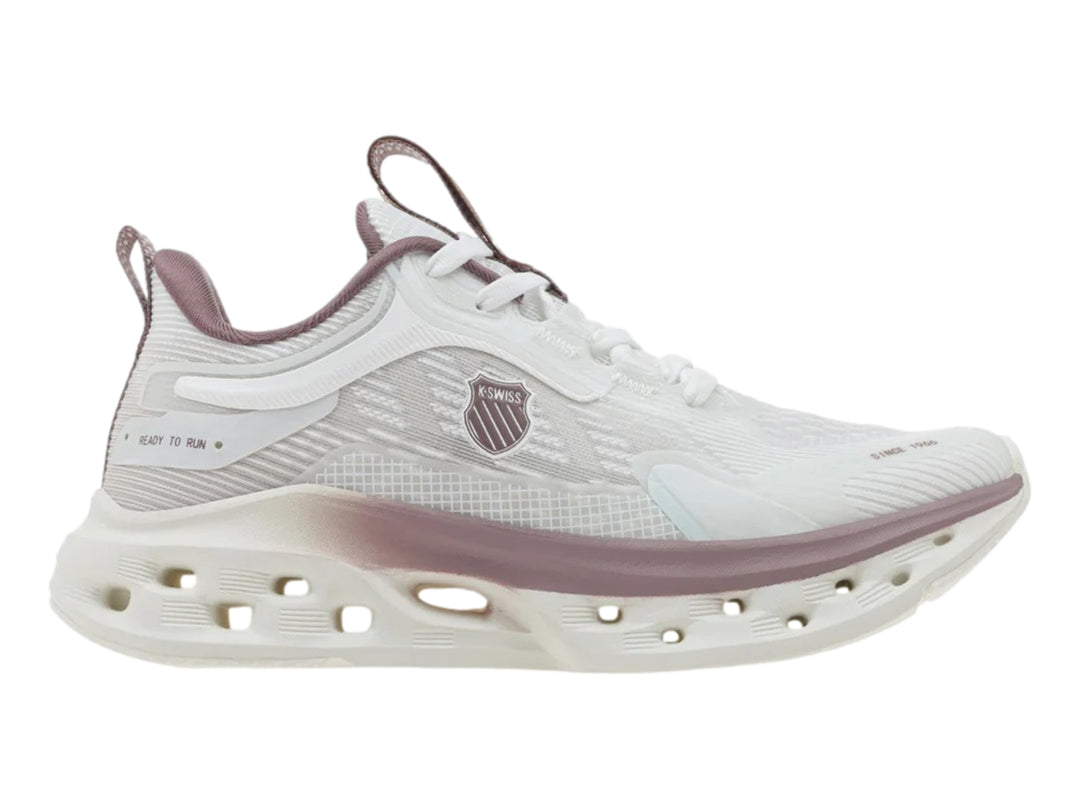 Tenis K-Swiss Atreux color blanco con detalles en morado para mujer.