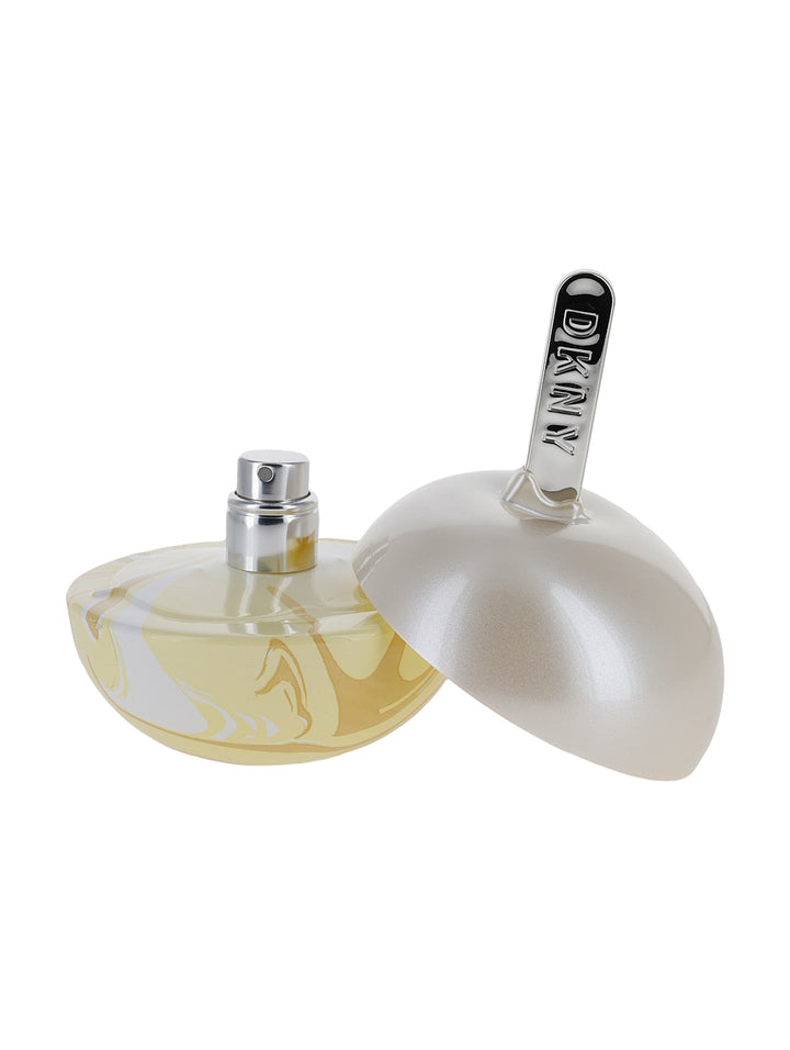 Caja de perfume DKNY Be Delicious Latte Vanilla de 50ml con diseño en tonos marrón y azul claro.
