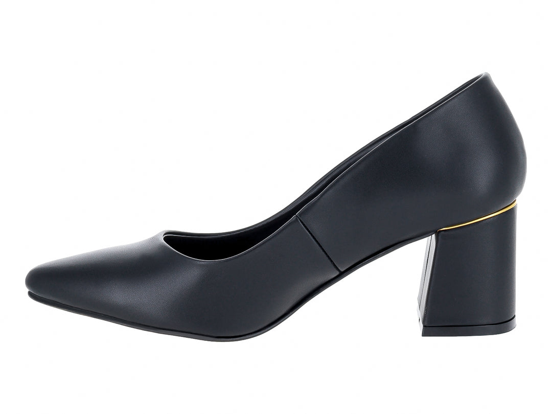 Zapato stiletto negro con tacón grueso y detalle dorado en la base del talón.
