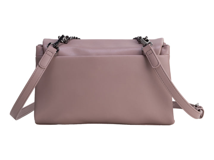 Bolso pequeño Cloe color rosa con cadena y cierre metálico negro.