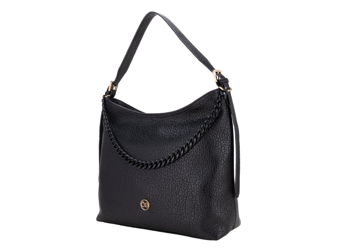 Bolsa Cloe color negro con detalle de cadena dorada y asa superior.