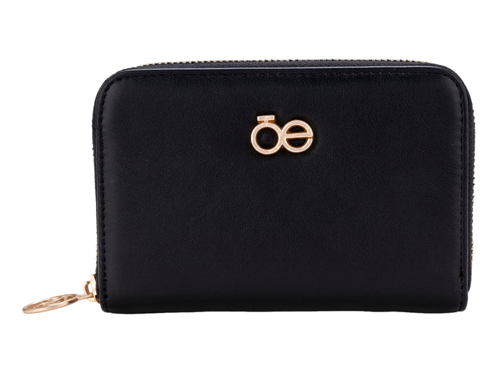 Monedero rectangular negro con cierre y logotipo dorado de la marca Cloe.