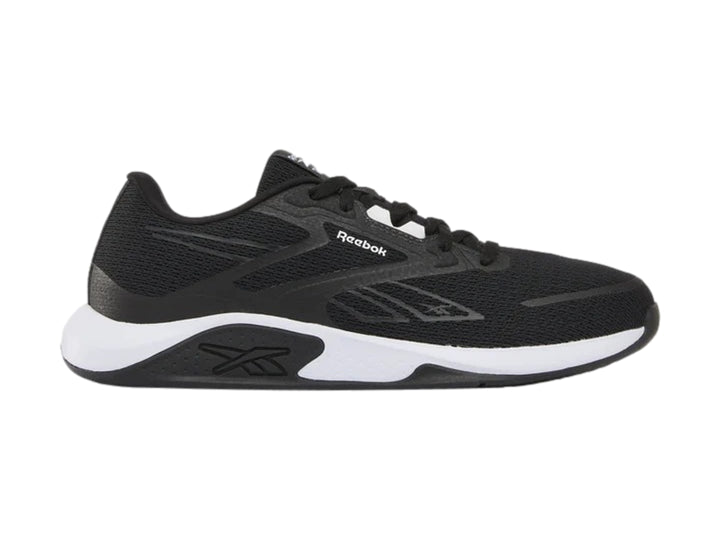 Tenis deportivos Reebok Nanoflex TR 3 en color negro con suela blanca.