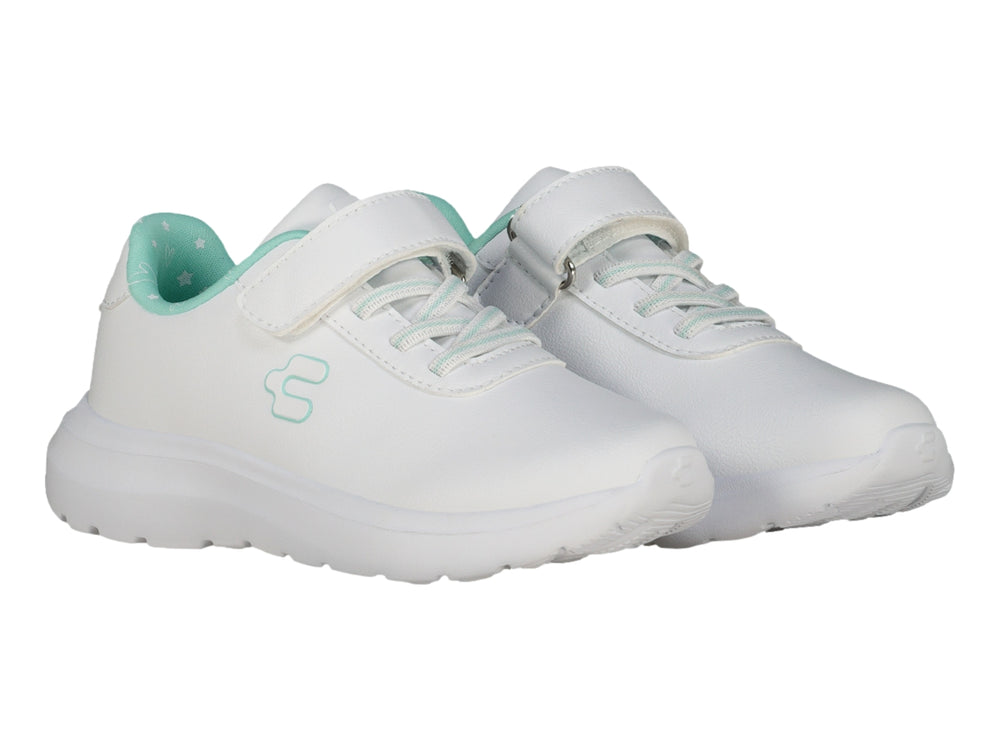 Tenis casuales blancos para niña marca Charly con detalles en verde menta y suela blanca.