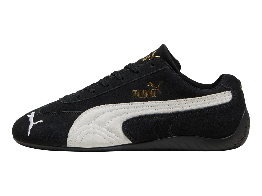 Tenis PUMA Speedcat OG color negro con franja lateral blanca y acabado en gamuza.