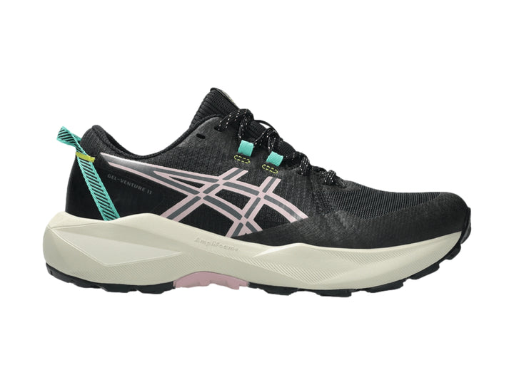 Tenis deportivos ASICS Gel-Venture 11 color negro con detalles rosa y suela blanca.