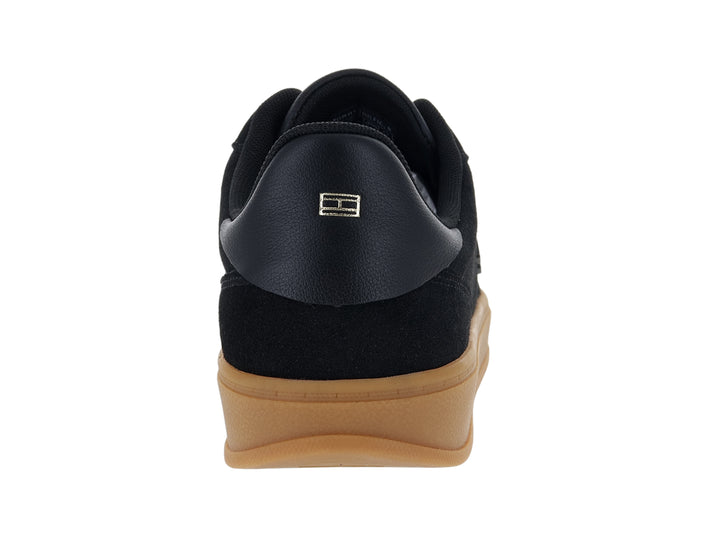 Tenis deportivos Tommy Hilfiger color negro con suela de goma marrón para Mujer.