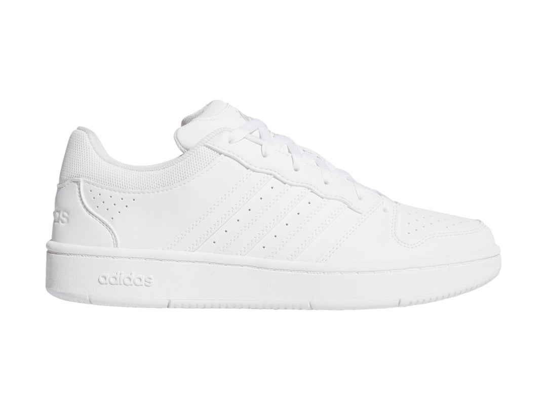Tenis Adidas Hoops Classic en color blanco para hombre, vista lateral.